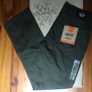 NWT Dockers straight fit size 30x32